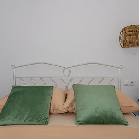 Dom wakacyjny Palmhouse In - Haus Fuer 6 Personen *