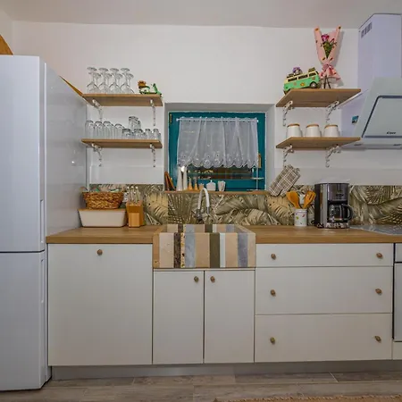 Palmhouse In - Haus Fuer 6 Personen Holiday home